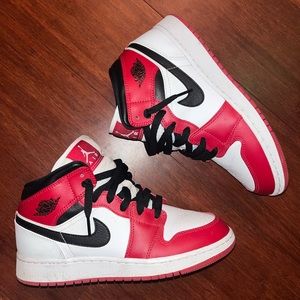Air Jordan 1 Chicago’s good condition